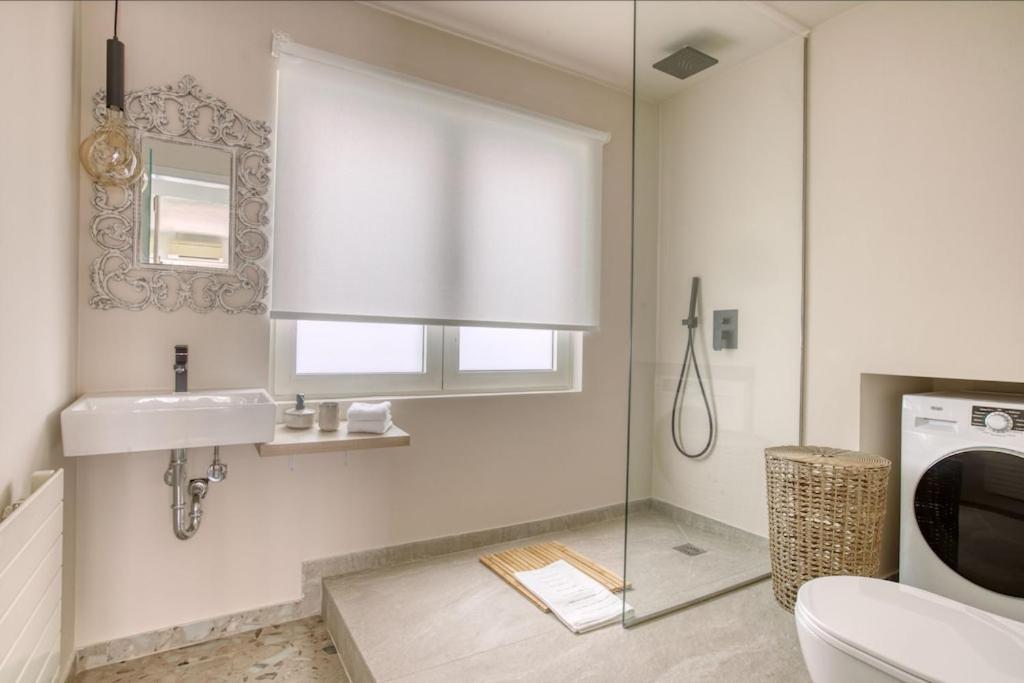 דירות אתונה Sunny Luxury Loft,Stunning Acropolis View, Jacuzzi מראה חיצוני תמונה