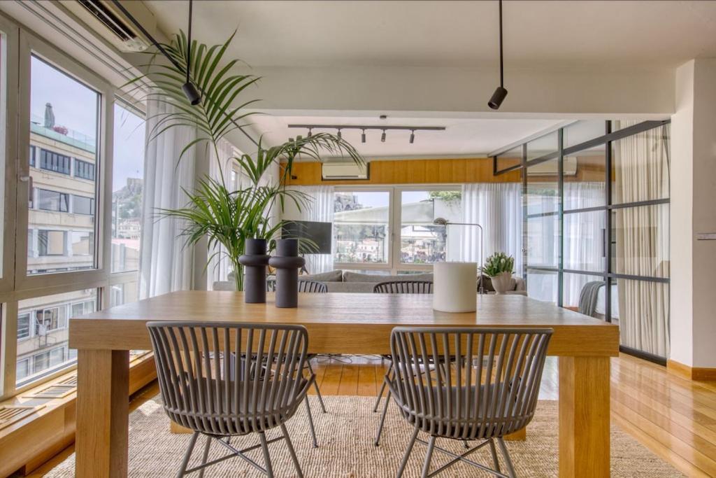 דירות אתונה Sunny Luxury Loft,Stunning Acropolis View, Jacuzzi מראה חיצוני תמונה